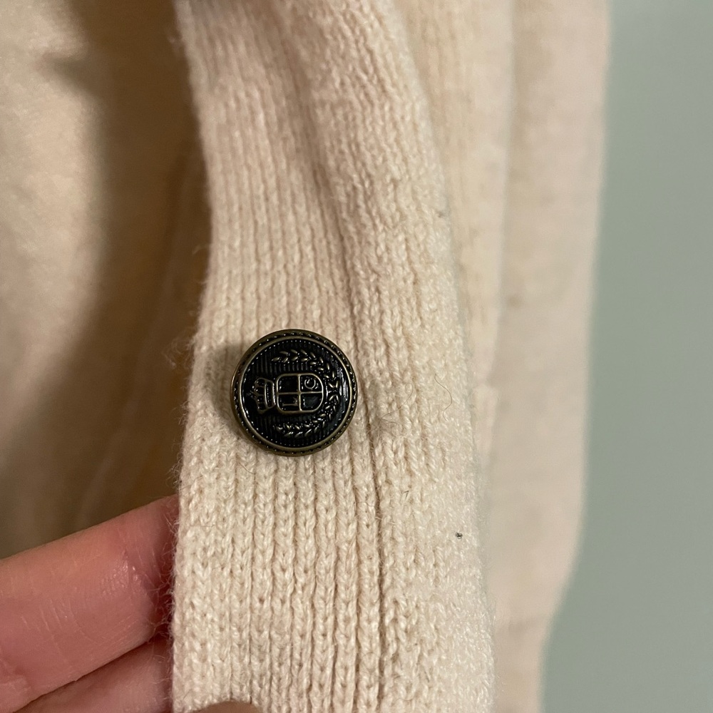 Cardigan - Picture 2 of 6